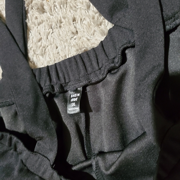 Shein Romper - Picture 3 of 3